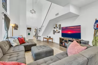 Photo #5: 6639148 Listing