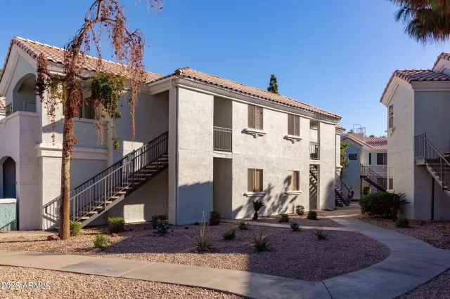 MLS: 6639152 Condo For Sale