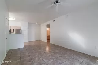 Photo #4: 6639152 Listing