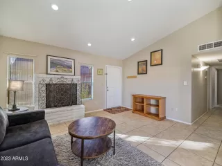 Photo #5: 6639232 Listing 