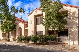 Photo #4: 6639381 Listing