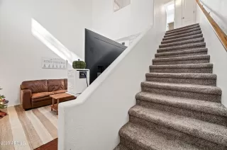 Photo #6: 6639649 Listing