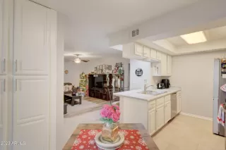 Photo #2: 6639717 Listing