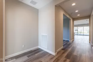 Photo #3: 6639855 Listing