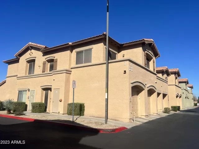 MLS: 6640104 Condo For Sale