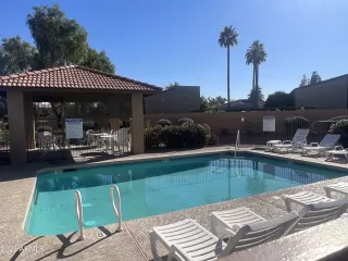 Photo #2: 6640104 Listing 