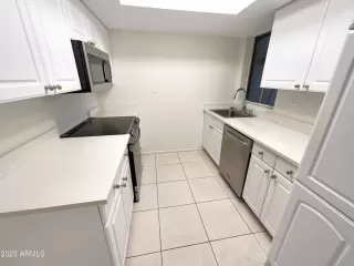 Photo #3: 6640517 Listing