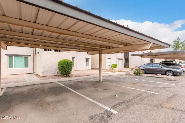 MLS: 6640844 Condo For Sale