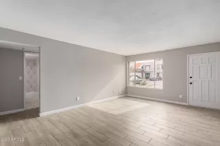 Photo #4: 6640844 Listing 