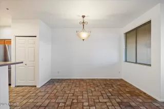 Photo #4: 6640929 Listing 