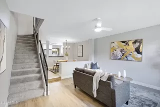 Photo #3: 6640998 Listing 