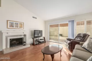 Photo #5: 6641041 Listing