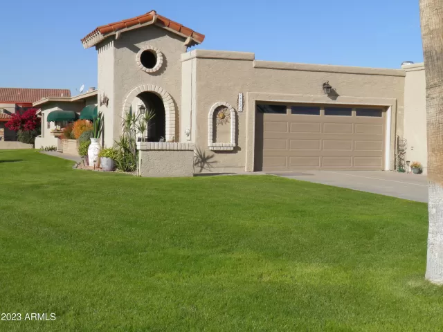 MLS: 6641070 Condo For Sale