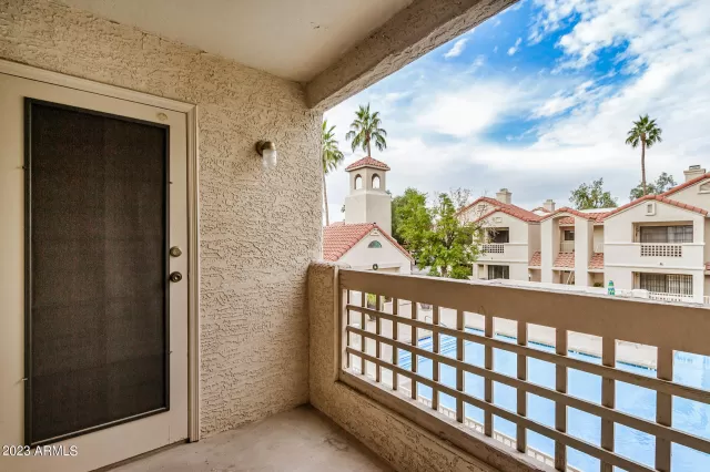 MLS: 6641342 Condo For Sale