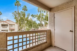 Photo #2: 6641342 Listing