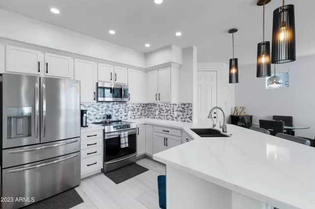 MLS: 6641468 Condo For Sale