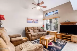 Photo #6: 6641497 Listing 