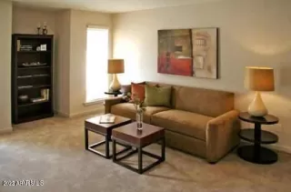 Photo #3: 6641567 Listing