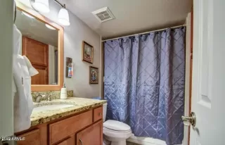 Photo #6: 6641567 Listing