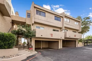 Photo #2: 6641604 Listing 