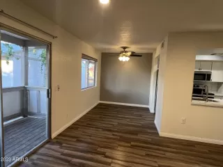 Photo #6: 6641771 Listing