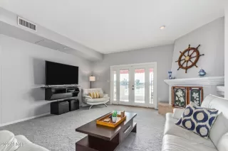 Photo #6: 6641810 Listing 