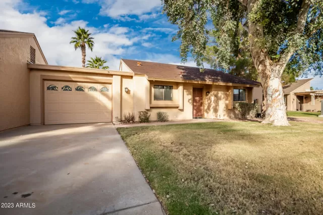 MLS: 6641814 Condo For Sale