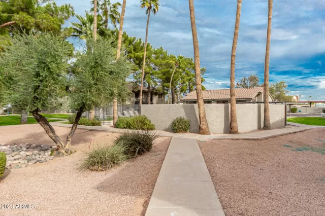 MLS: 6641920 Condo For Sale