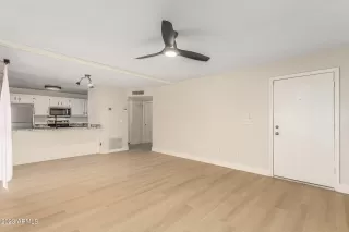 Photo #4: 6641920 Listing