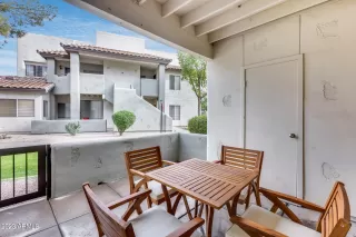 Photo #3: 6642076 Listing