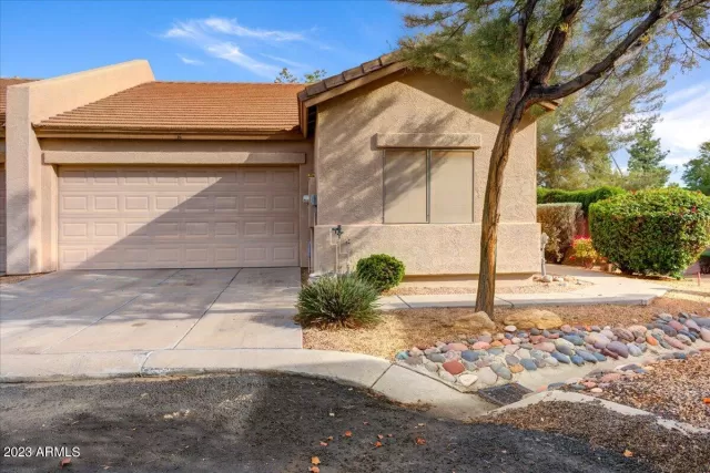 MLS: 6642152 Condo For Sale