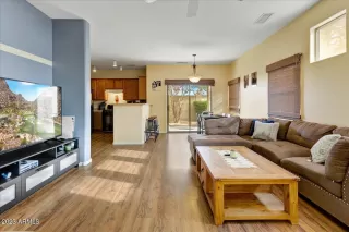 Photo #3: 6642152 Listing