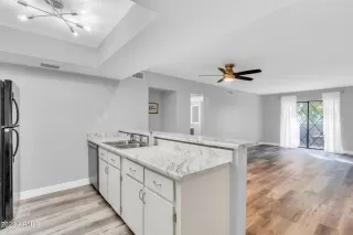 Photo #3: 6642481 Listing 