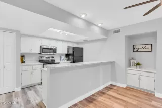 Photo #4: 6642481 Listing 