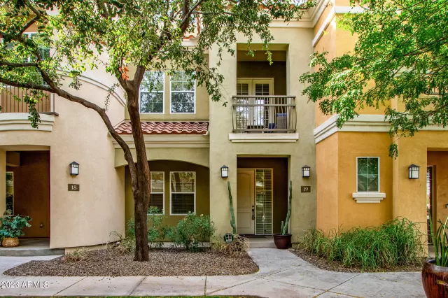 MLS: 6642515 Condo For Sale