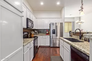 Photo #1: 6642515 Listing