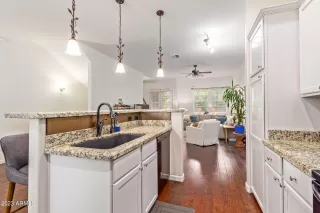 Photo #3: 6642515 Listing