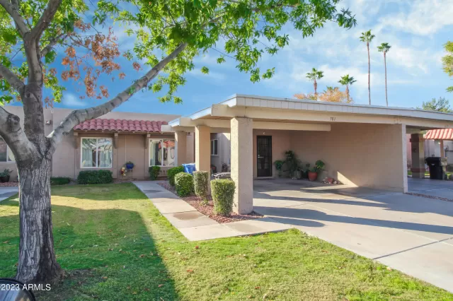 MLS: 6642633 Condo For Sale