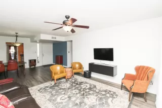 Photo #3: 6642633 Listing