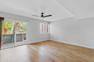 Photo #3: 6642662 Listing