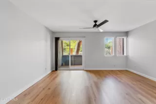 Photo #4: 6642662 Listing