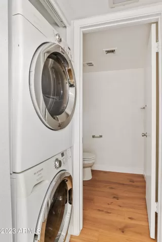 Photo #5: 6642662 Listing