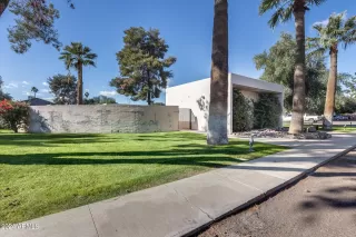 Photo #3: 6642953 Listing