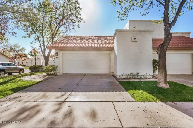 MLS: 6643091 Condo For Sale