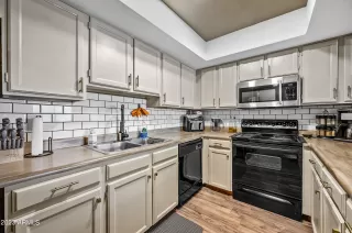 Photo #3: 6643817 Listing 
