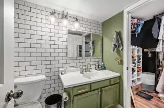 Photo #5: 6643817 Listing 