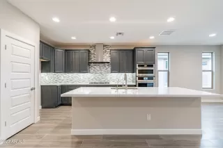 Photo #6: 6644010 Listing