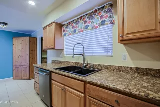 Photo #4: 6644014 Listing