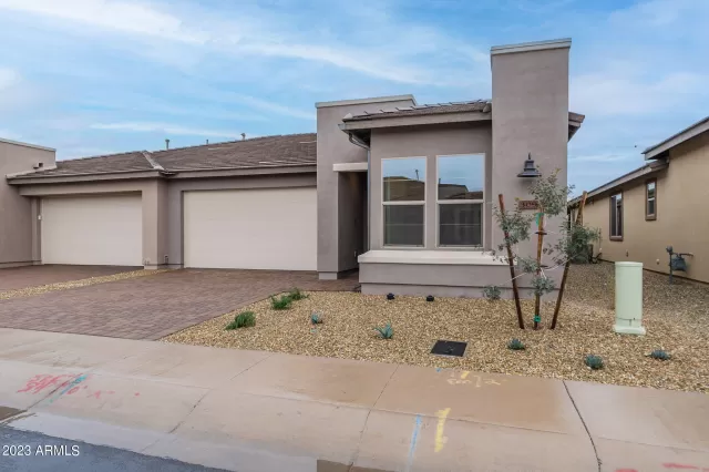 MLS: 6644018 Condo For Sale