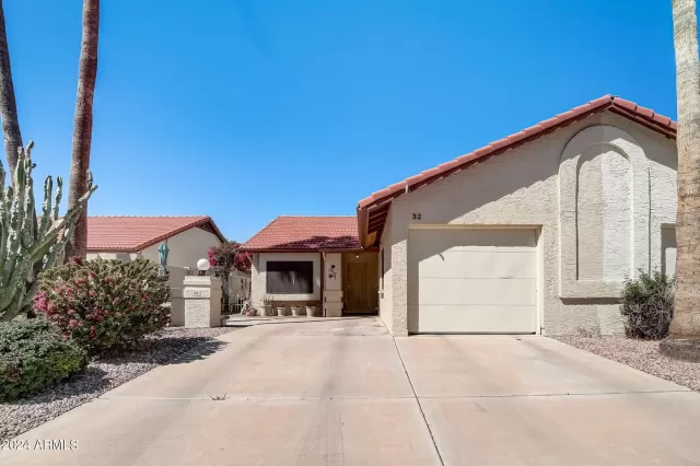 MLS: 6644202 Condo For Sale